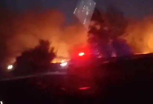 Под Волгоградом ночью тушили крупный ландшафтный пожар у хутора