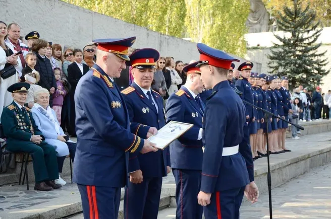 99 кадетов дали клятву на Мамаевом кургане в Волгограде