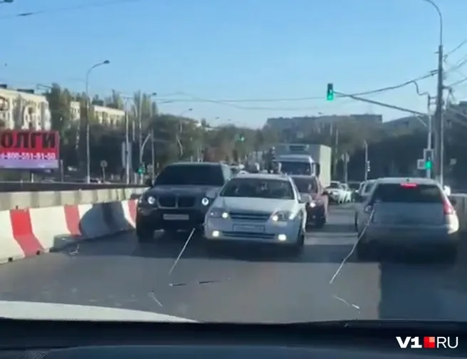 ДТП на мосту ВДСК в Волгограде вызвало пробку в 1,5 км